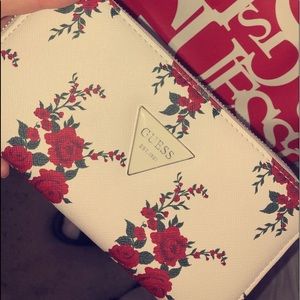Guess Rose Wallet